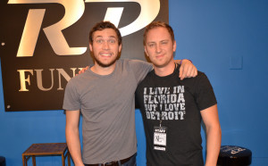 Phillip-Phillips5